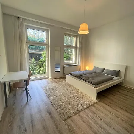 Apartment Altbauwohnung Mit 2 Balkonen Wuppertal